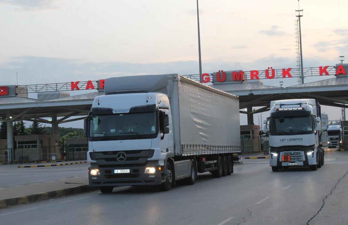 Vrachtwagenchauffeurs verscherpen maatregelen tegen smokkelpogingen migranten