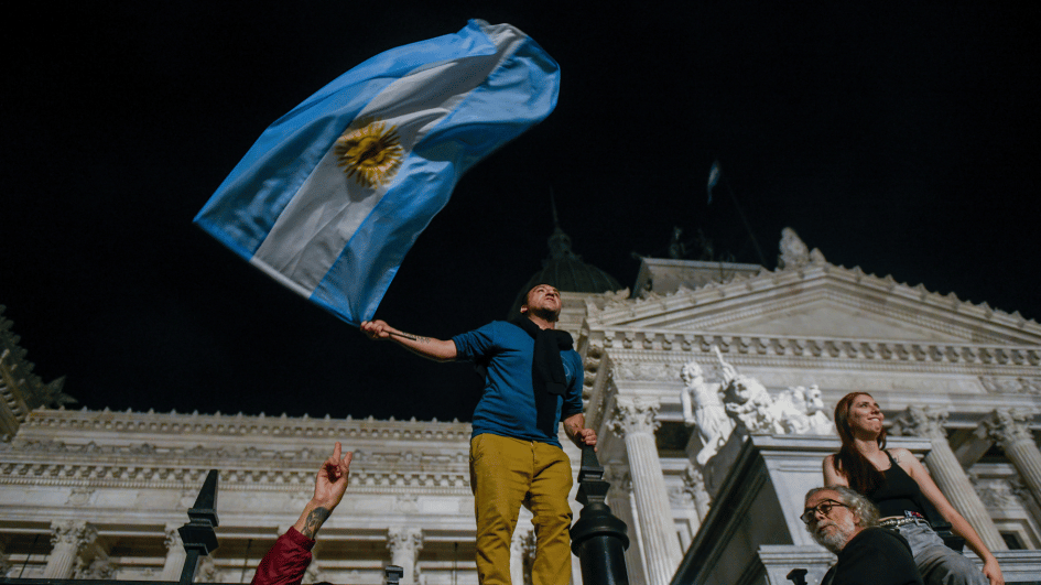 De woede van de Argentijnse bezuinigingen neemt toe, maar de regering zegt dat het werkt
