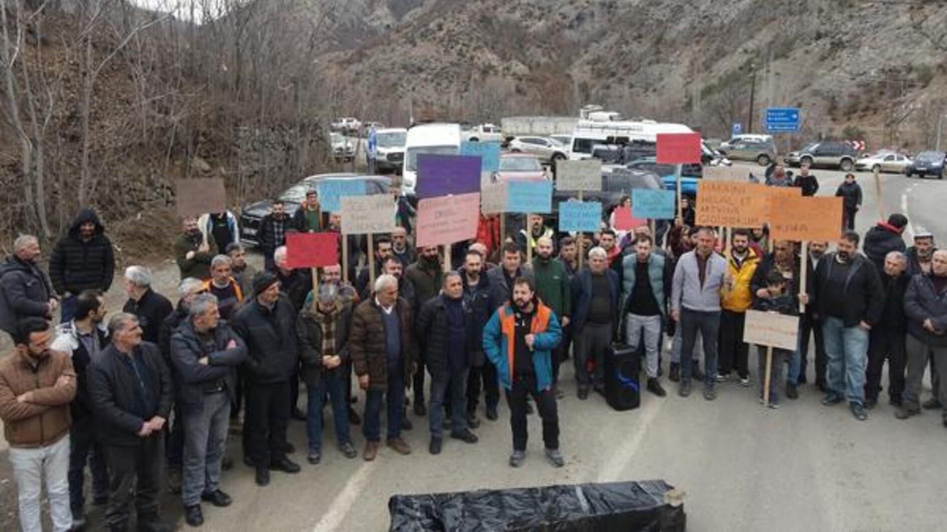 Inwoners van Artvin roepen op tot een oplossing voor de gevaarlijke route