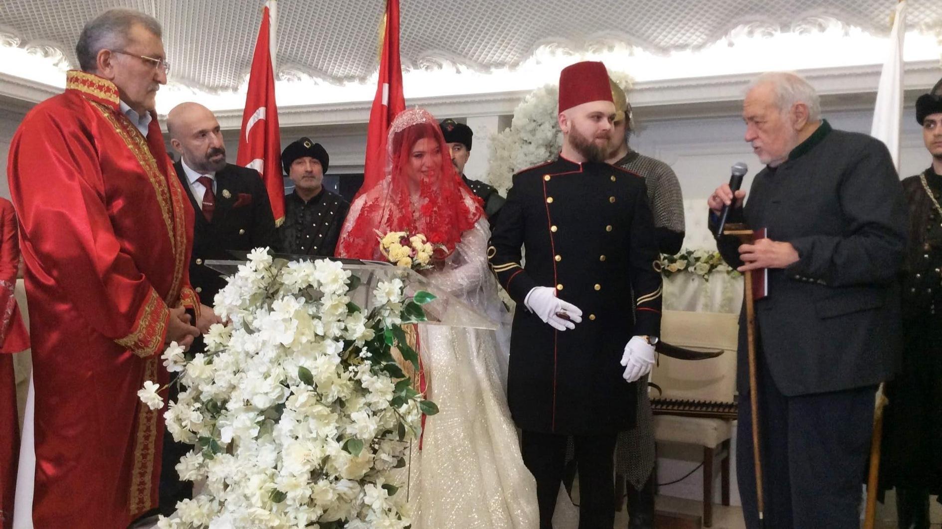 Opmerkingen over familiehuwelijken uit de Ottomaanse dynastie zorgen voor discussie