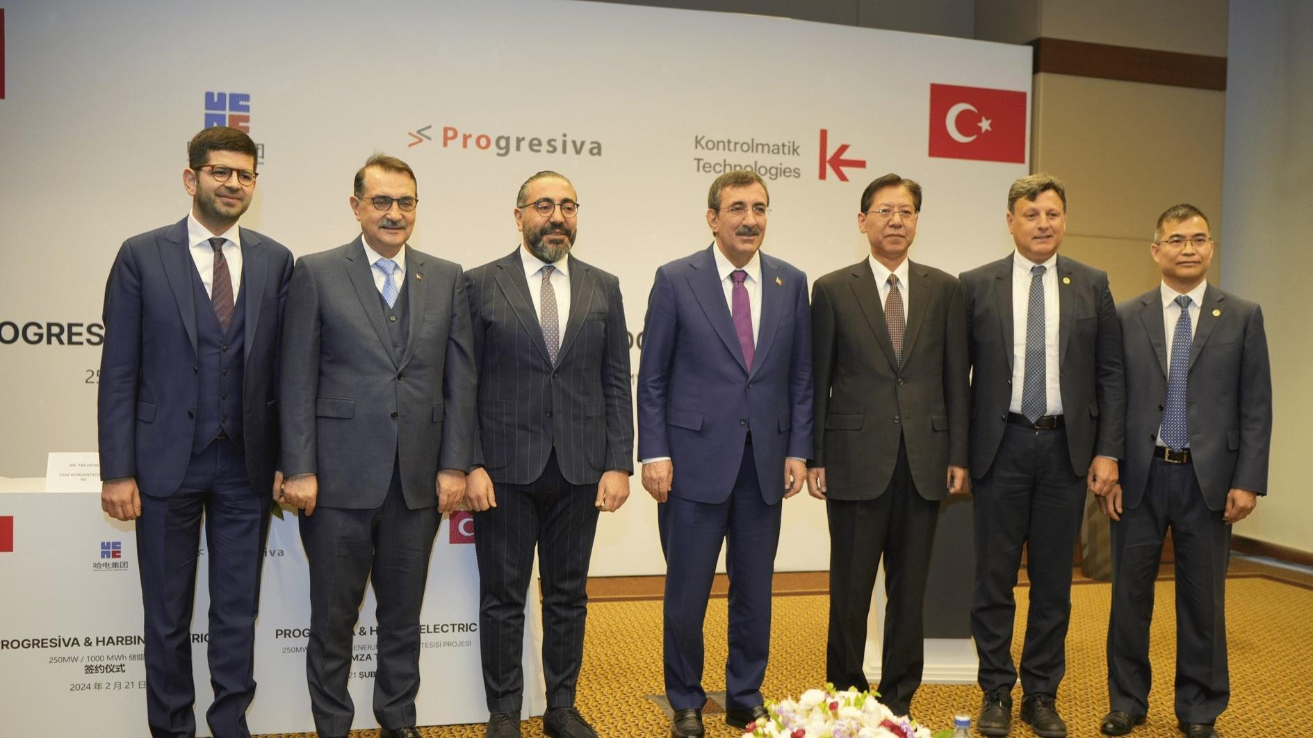 Vice-president Yılmaz dringt aan op meer investeringen uit China