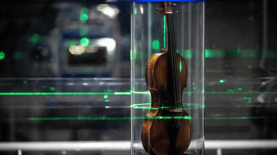 Paganini's viool krijgt een röntgenbehandeling op zoek naar geluidsgeheimen