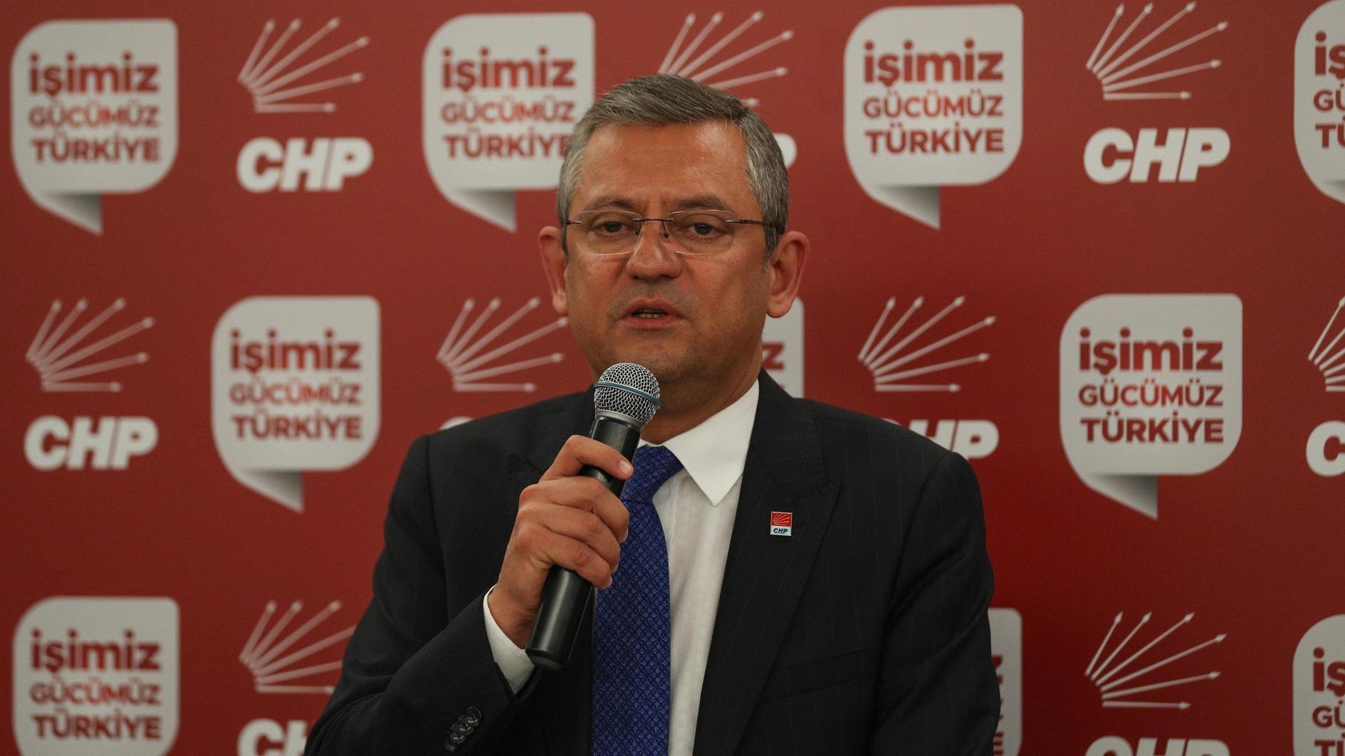 CHP koelt af met de oproep van de AKP om een ​​nieuwe grondwet te schrijven