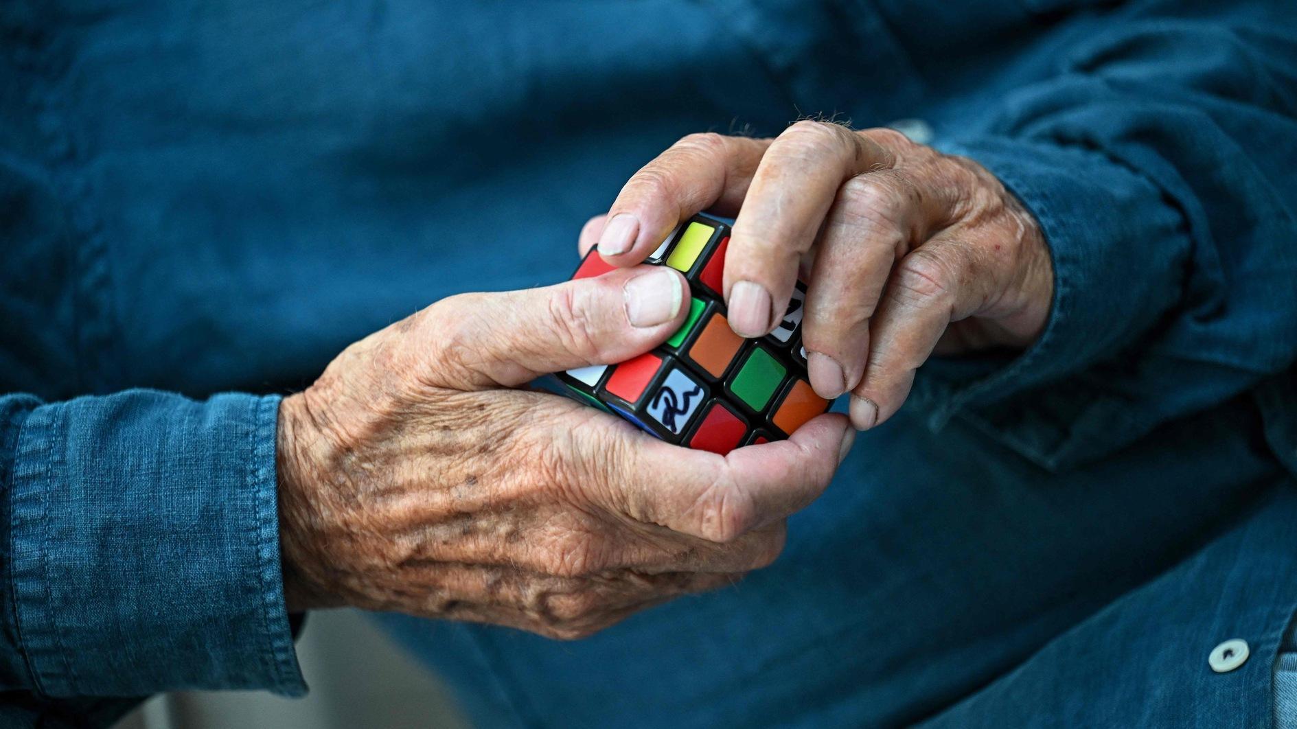 De Rubik-kubus herinnert ons eraan waarom we handen hebben