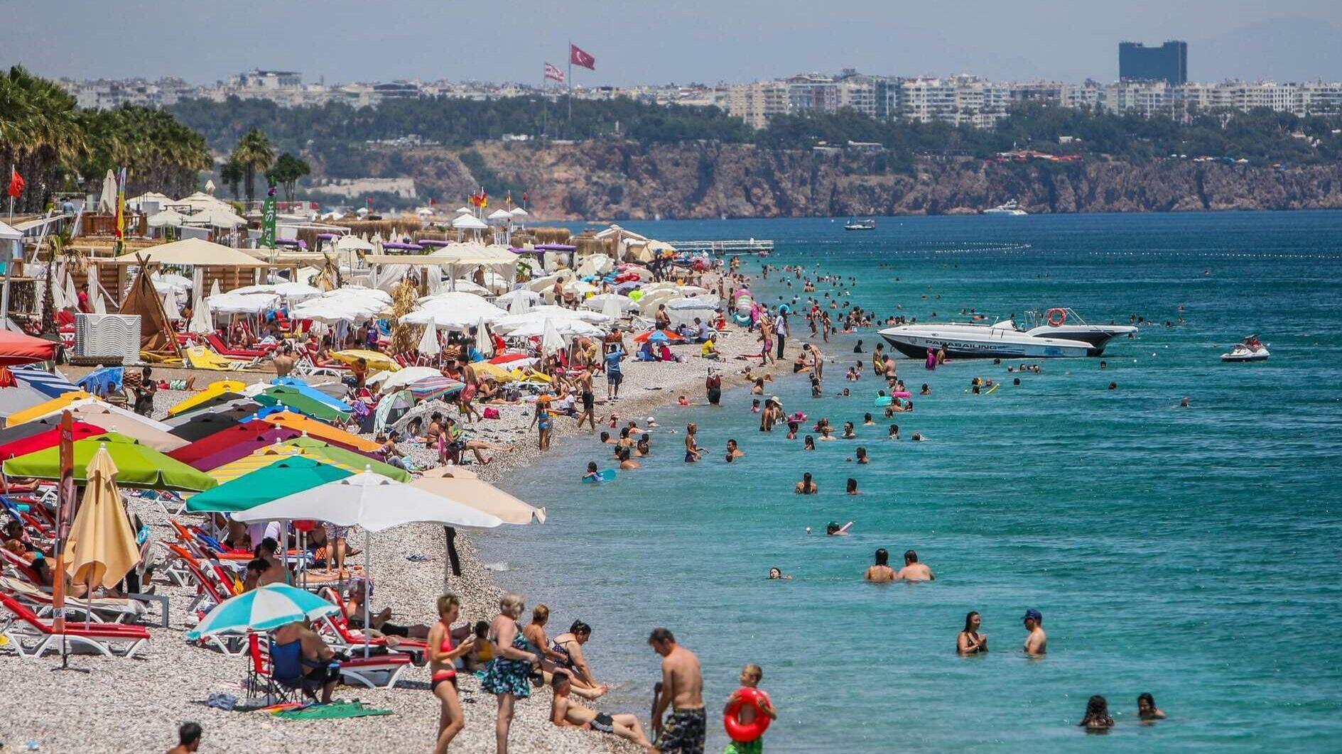 Antalya verwelkomt een recordaantal van 4 miljoen toeristen in vijf maanden