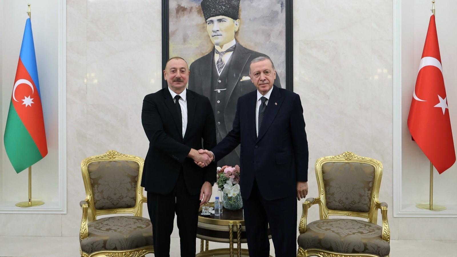 Erdoğan ontvangt de Azerbeidzjaanse president voorafgaand aan zijn bezoek aan Europa