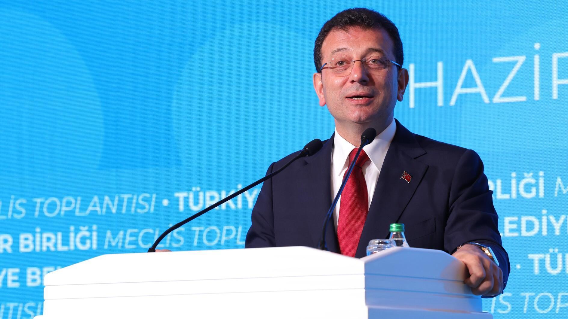 CHP's İmamoğlu verkozen voor Türkiyes gemeentelijke toprol