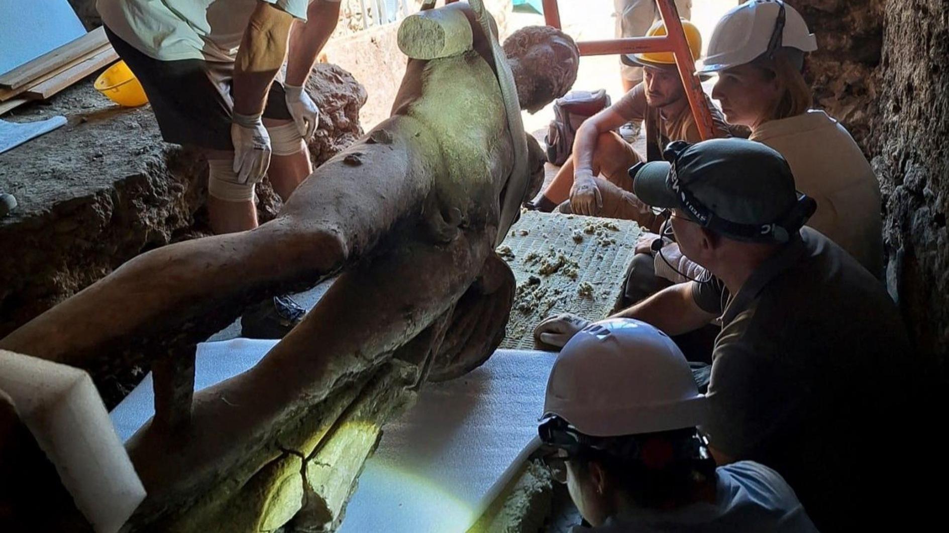 Archeologen vinden Romeins marmeren beeld in Bulgarije